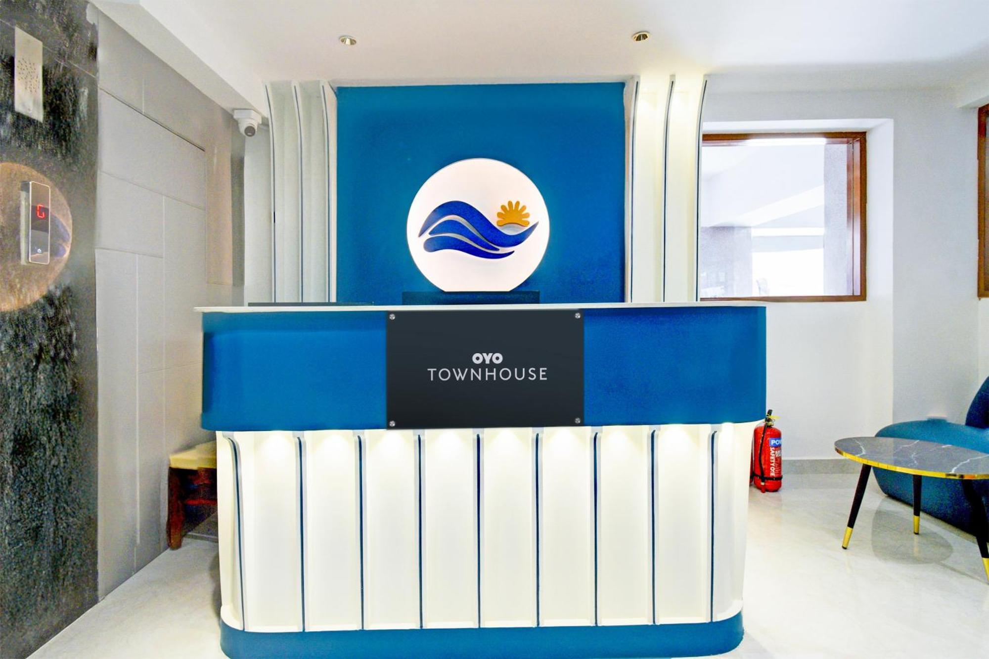 Townhouse Aarav Business Hotel ハイデラバード エクステリア 写真