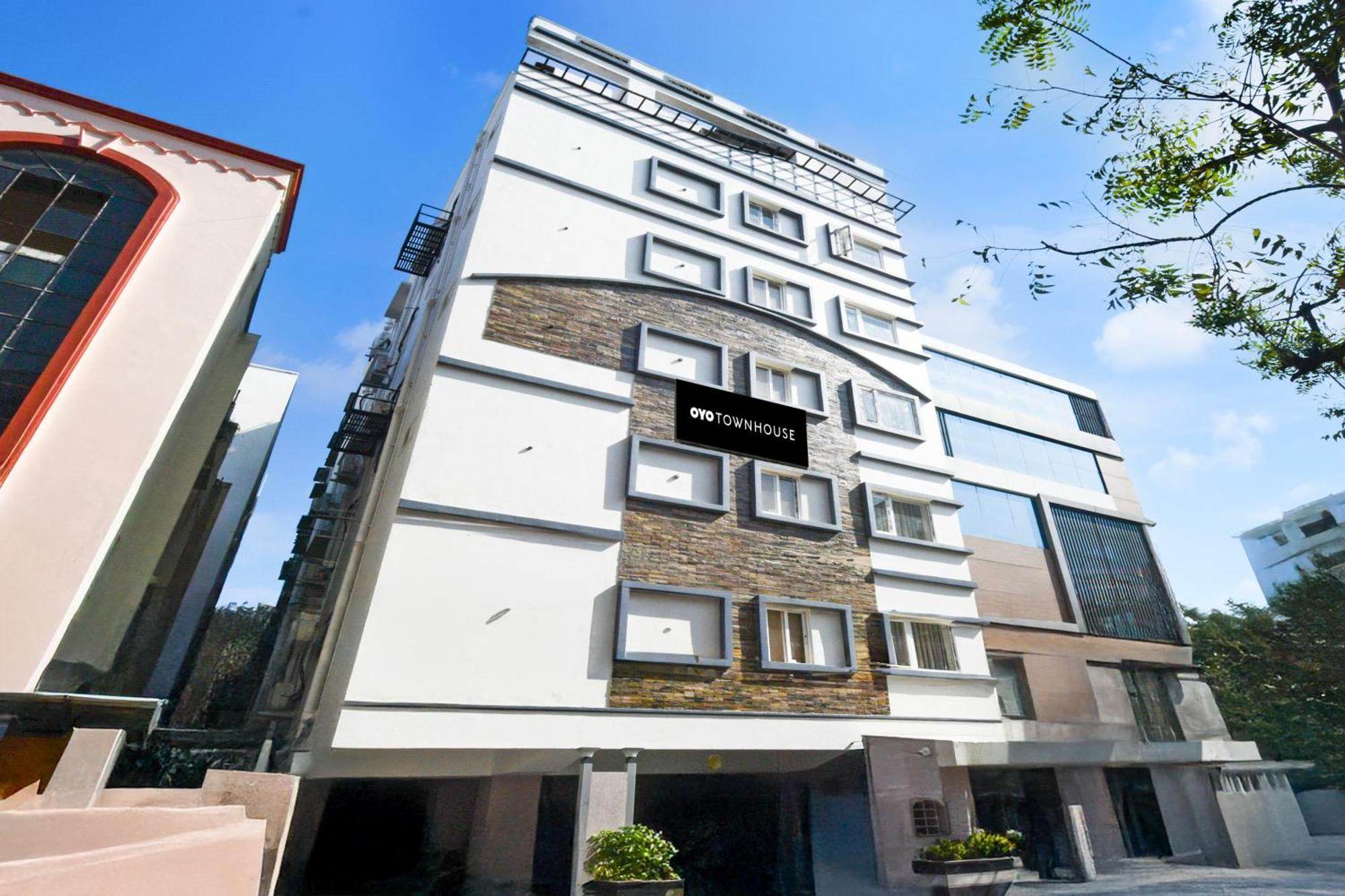 Townhouse Aarav Business Hotel ハイデラバード エクステリア 写真