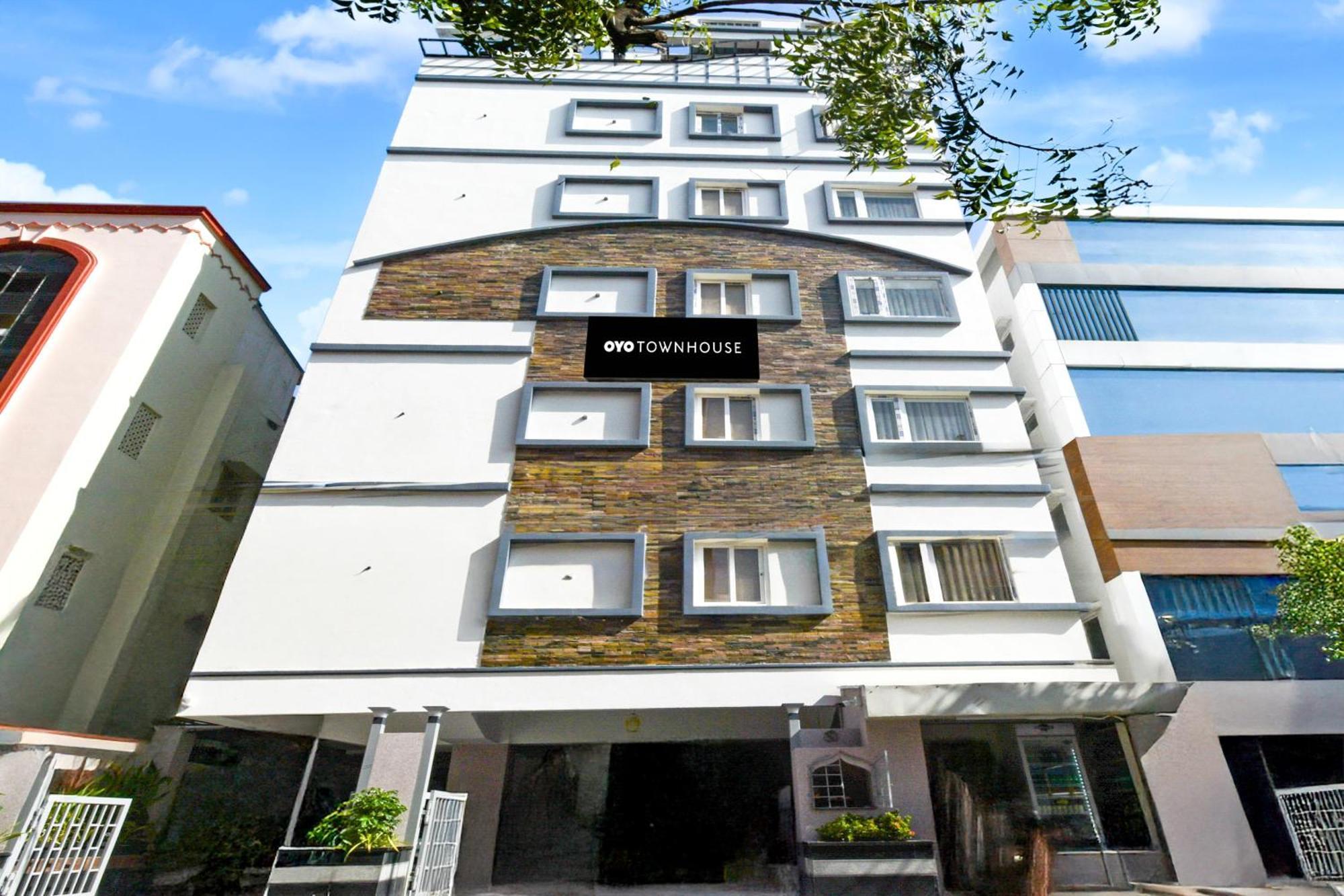 Townhouse Aarav Business Hotel ハイデラバード エクステリア 写真