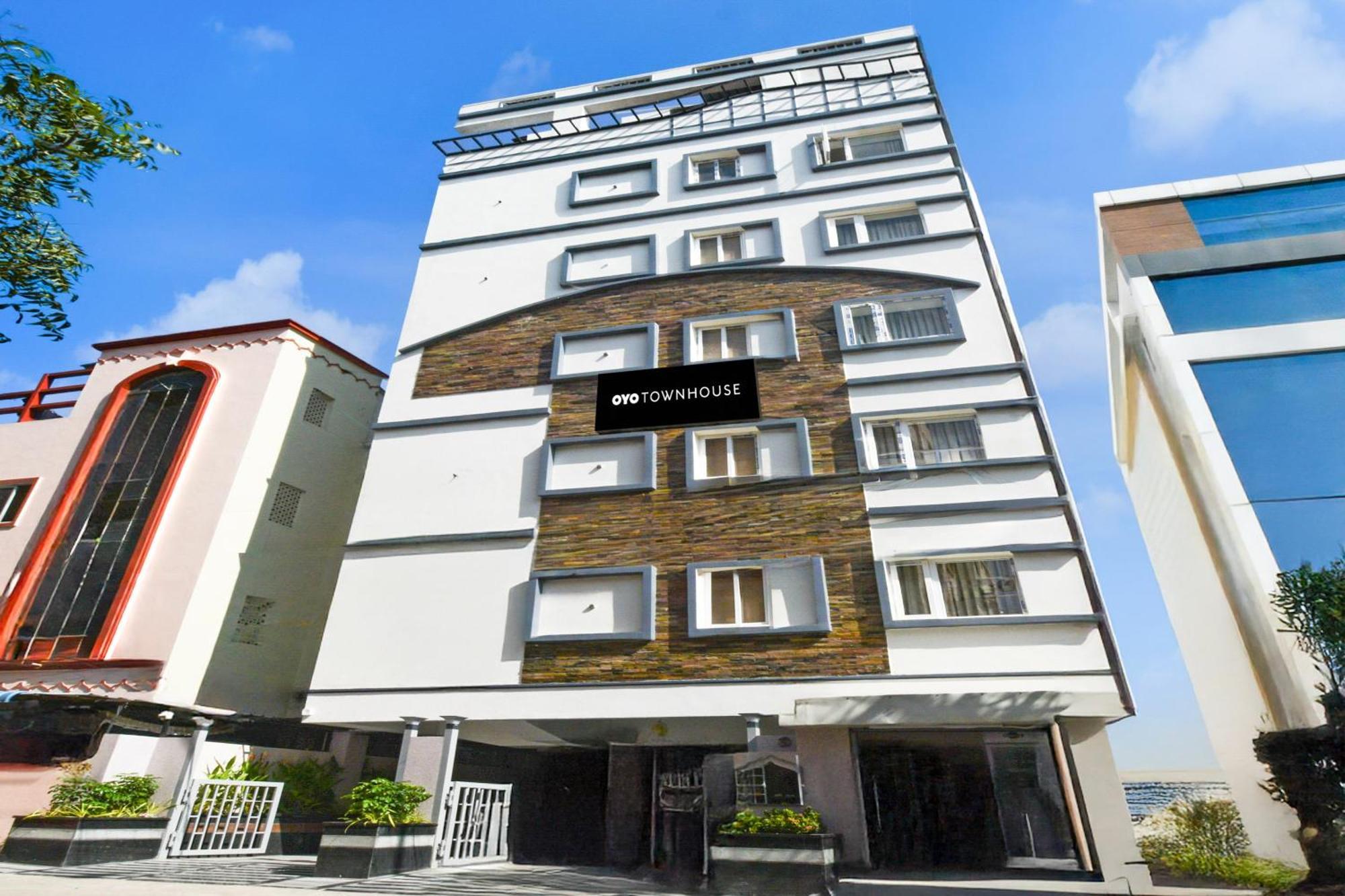 Townhouse Aarav Business Hotel ハイデラバード エクステリア 写真