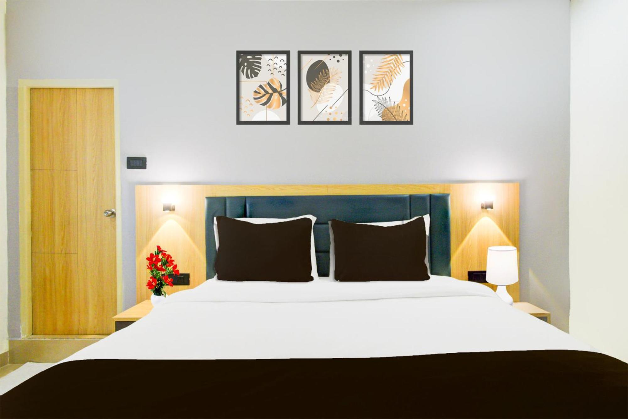 Townhouse Aarav Business Hotel ハイデラバード エクステリア 写真